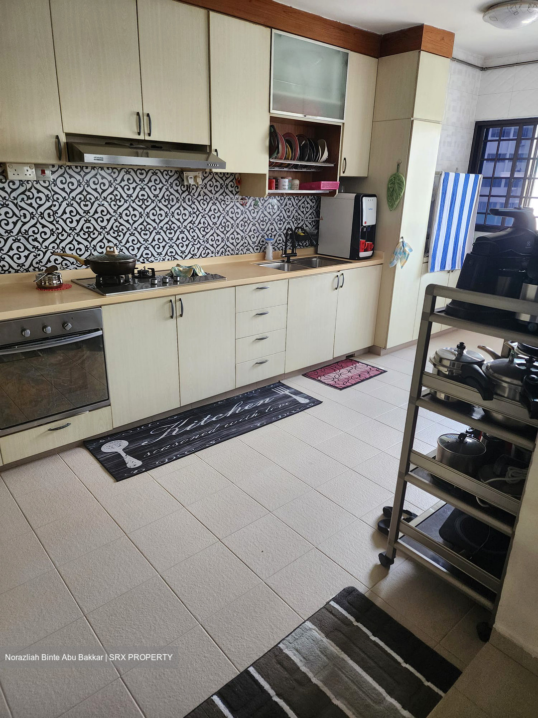 Blk 331 Jurong East Avenue 1 (Jurong East), HDB 5 Rooms #543450941